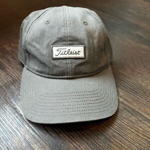 NWT Titleist grey hat
